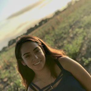 Meet your Posher, Maya